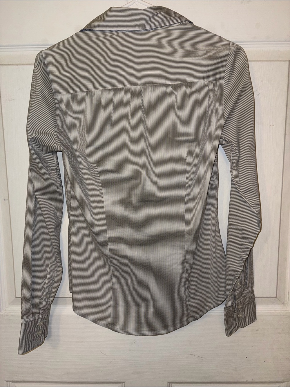 Button up tops - Picture 6 of 10